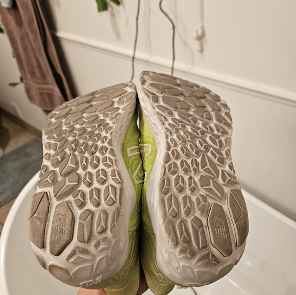 New Balance Fresh Foam Beacon v3 - Picture 9 of 9